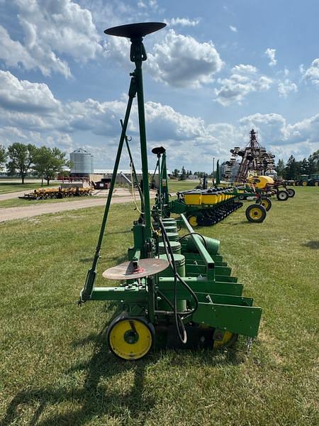 Image of John Deere 71 equipment image 4