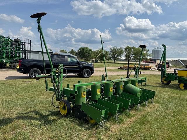 Image of John Deere 71 equipment image 3