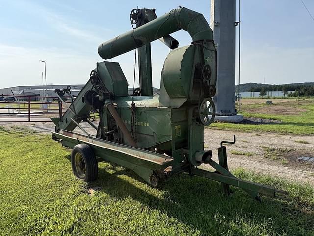 Image of John Deere 71 equipment image 2