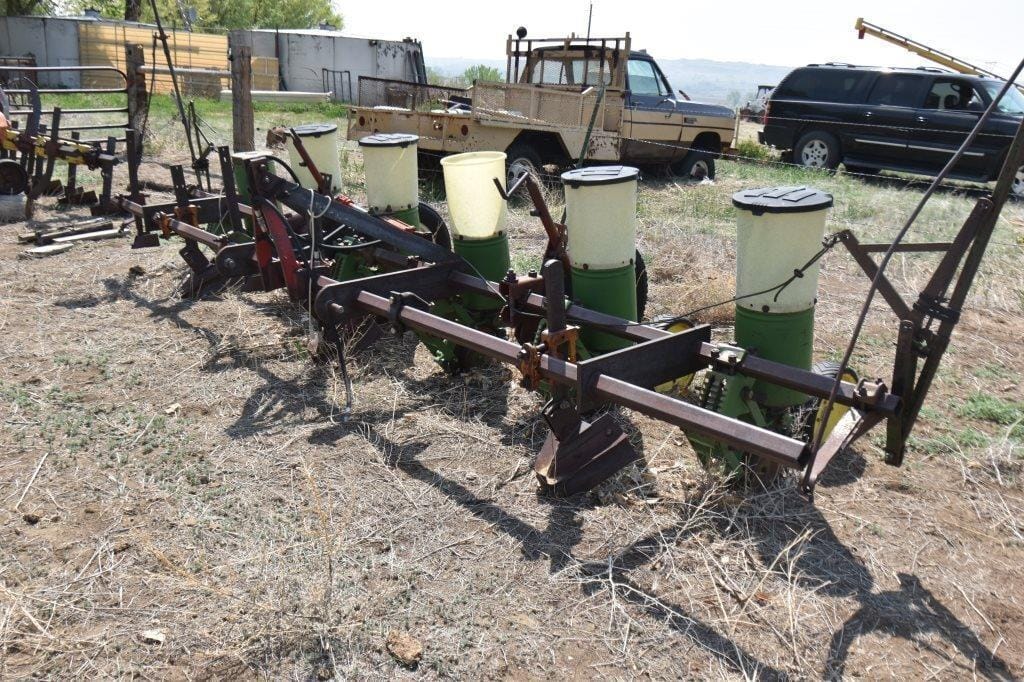 Main image John Deere 71