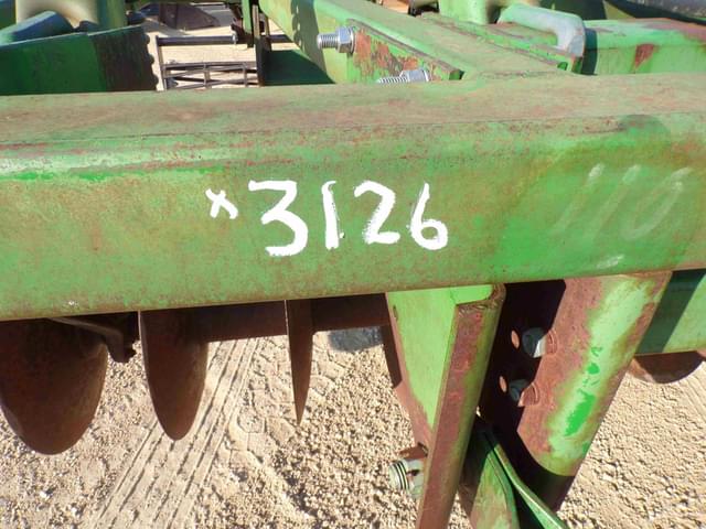 Image of John Deere 710 equipment image 1
