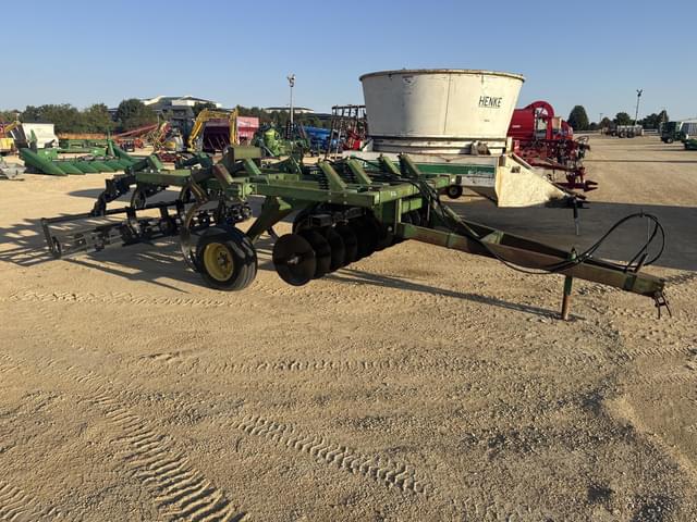 Image of John Deere 710 equipment image 2