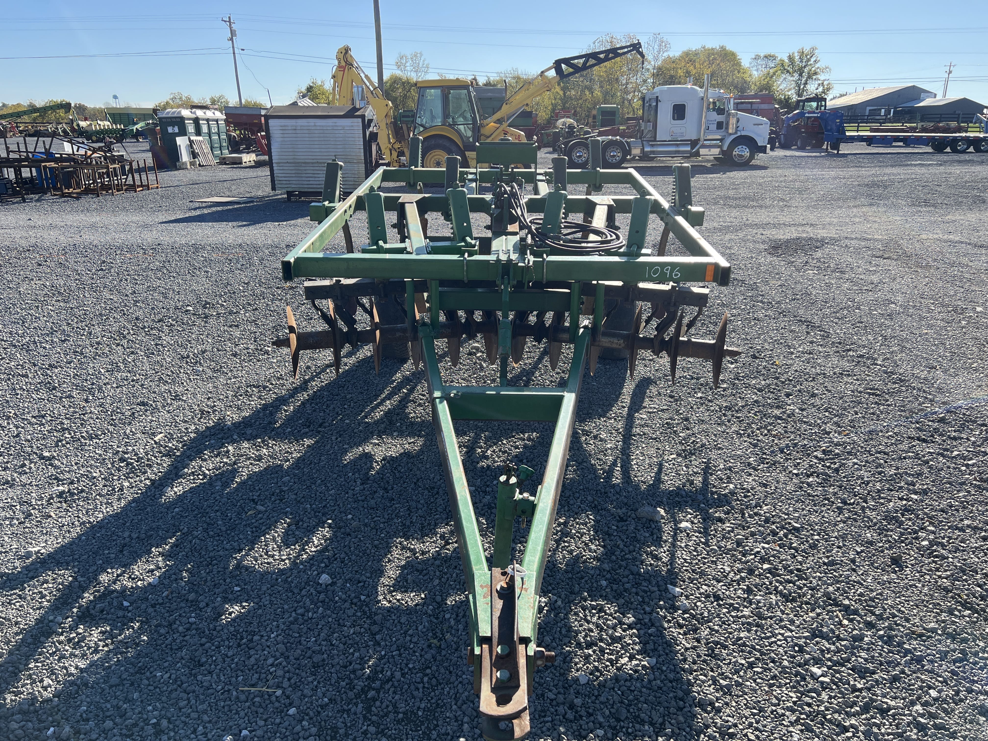 John Deere 710 Equipment Image0