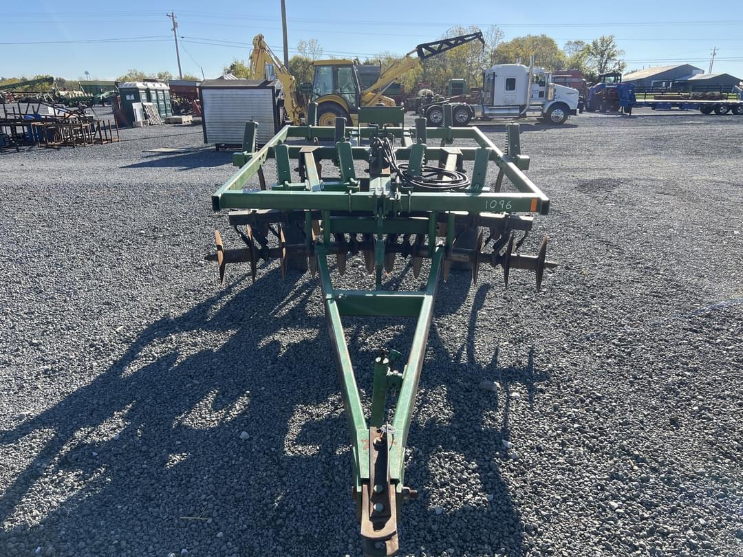 Image of John Deere 710 Primary image