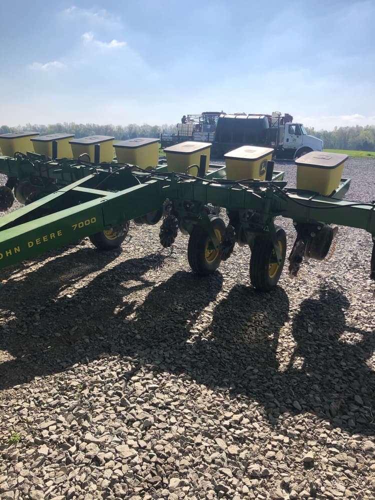 John Deere 7100 Planting Planters for Sale Tractor Zoom
