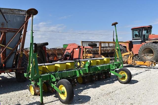 Image of John Deere 7100 equipment image 2