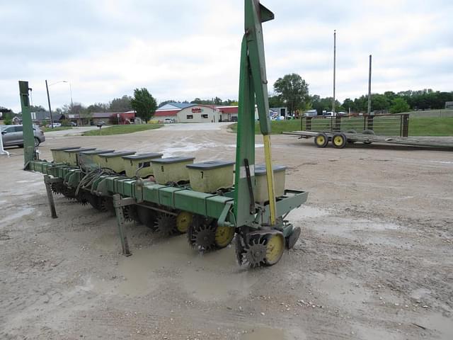 Image of John Deere 7100 equipment image 3