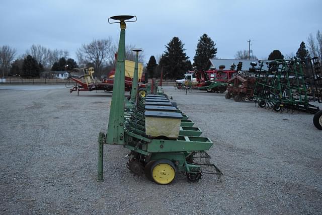 Image of John Deere 7100 equipment image 3