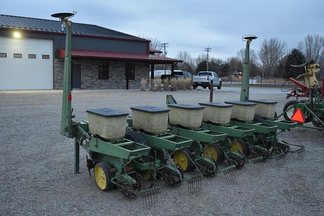 Image of John Deere 7100 equipment image 4