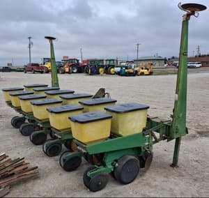 John Deere 7100 Image