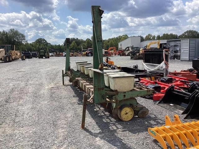Image of John Deere 7100 equipment image 4