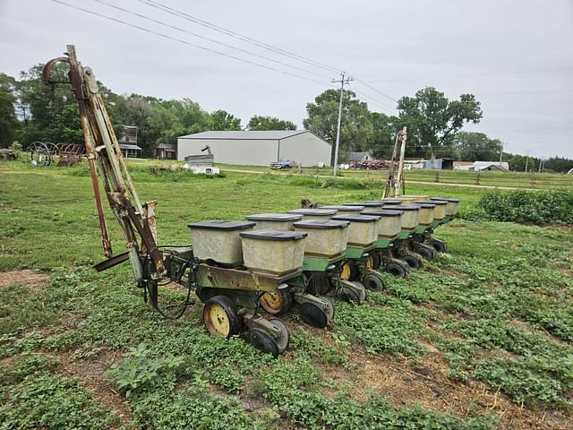 Image of John Deere 7100 equipment image 3