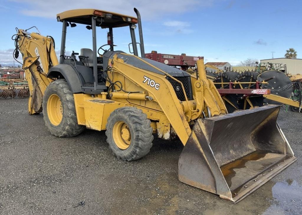 Main image John Deere 710G