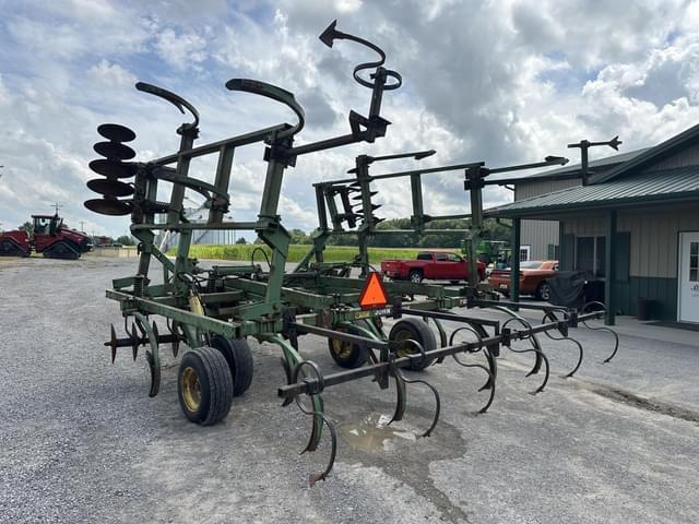 Image of John Deere 712 equipment image 2
