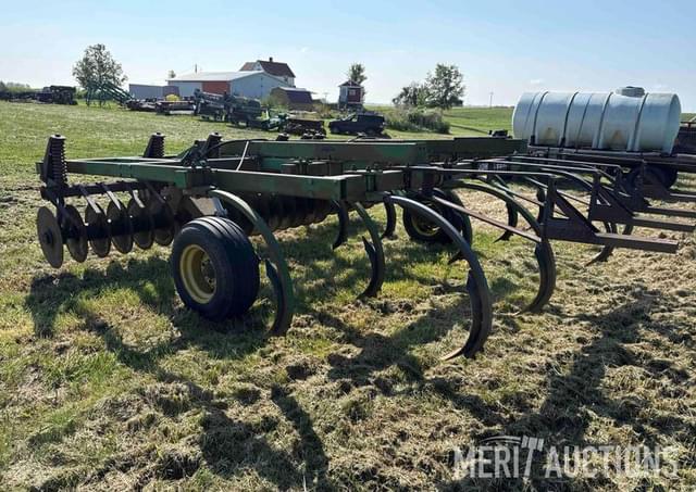 Image of John Deere 712 equipment image 3