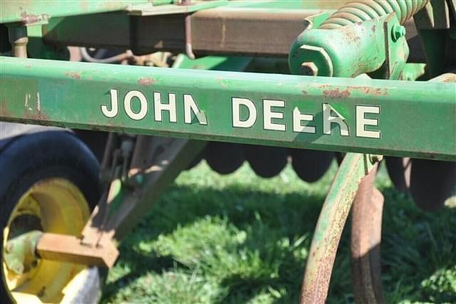 Image of John Deere 712 equipment image 4