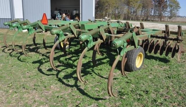 Image of John Deere 712 equipment image 2