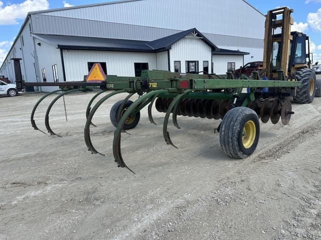 Image of John Deere 712 equipment image 4