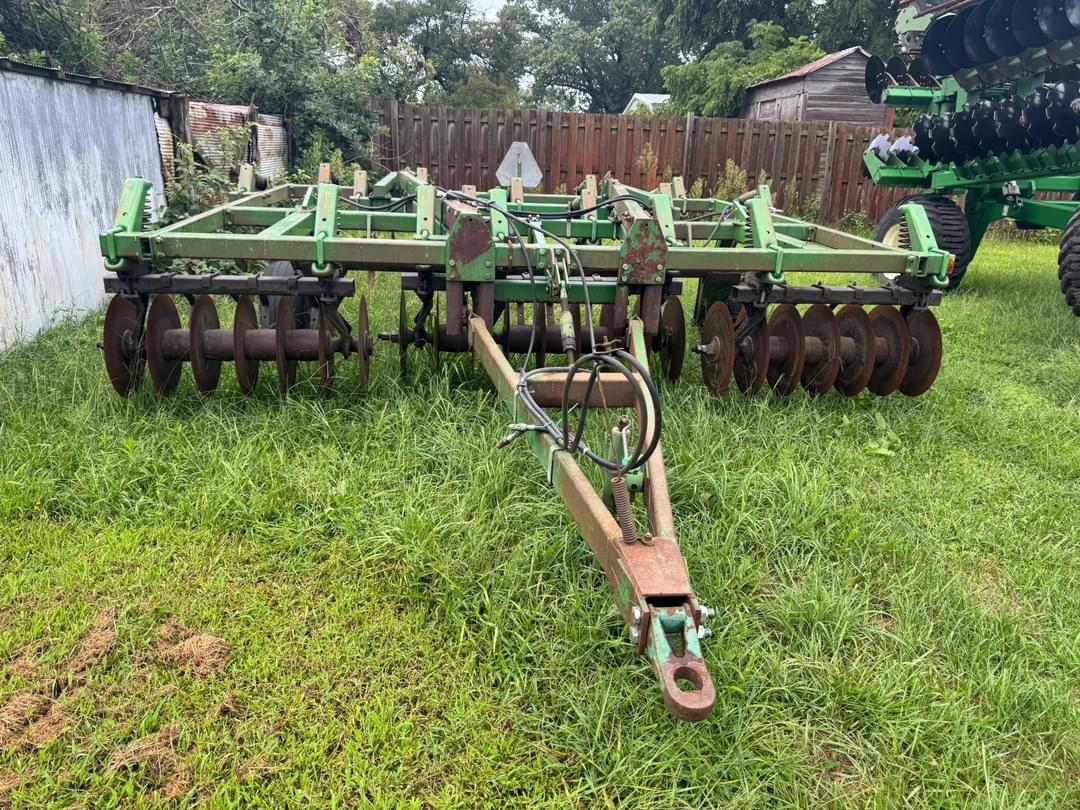 Image of John Deere 712 Image 1