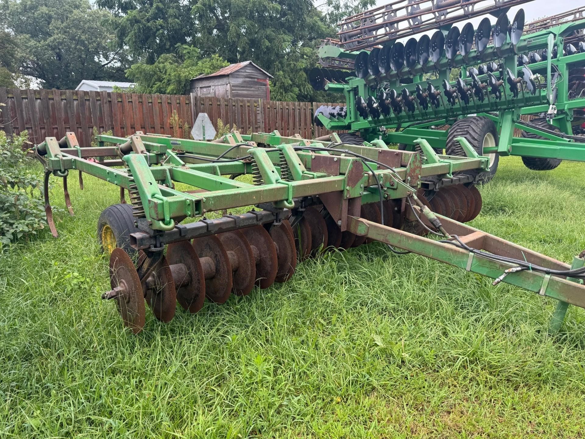 John Deere 712 Equipment Image0