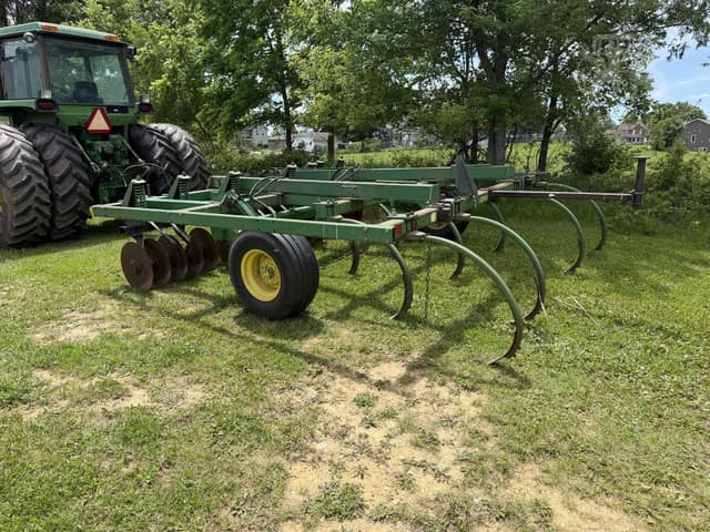 Image of John Deere 712 equipment image 2