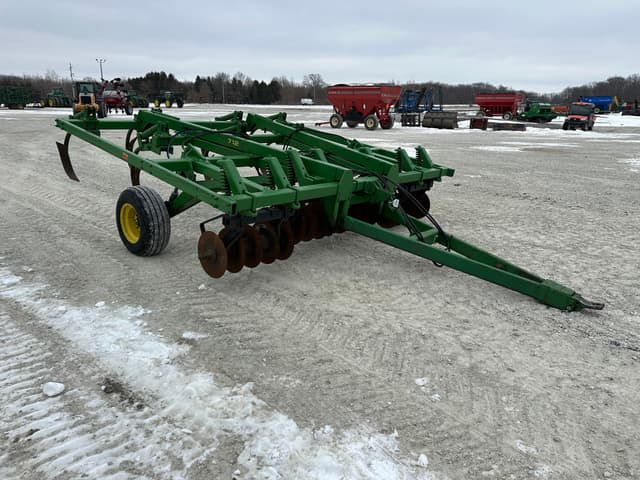 Image of John Deere 712 equipment image 2