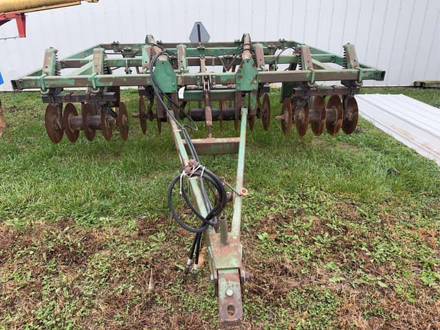 Image of John Deere 712 equipment image 1