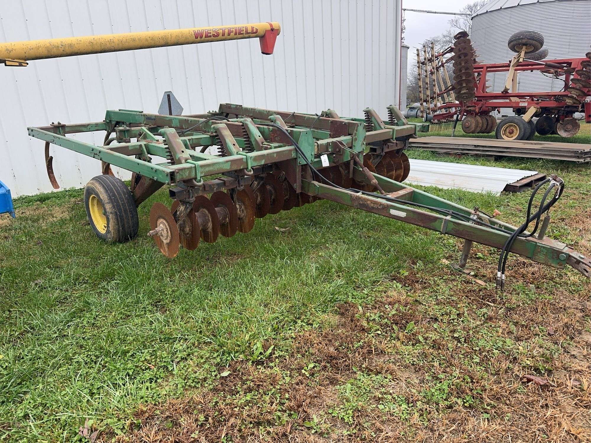 John Deere 712 Equipment Image0