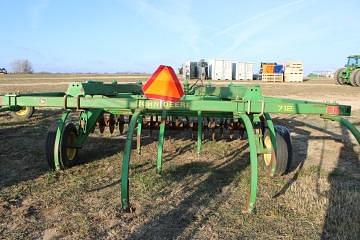 Image of John Deere 712 equipment image 3