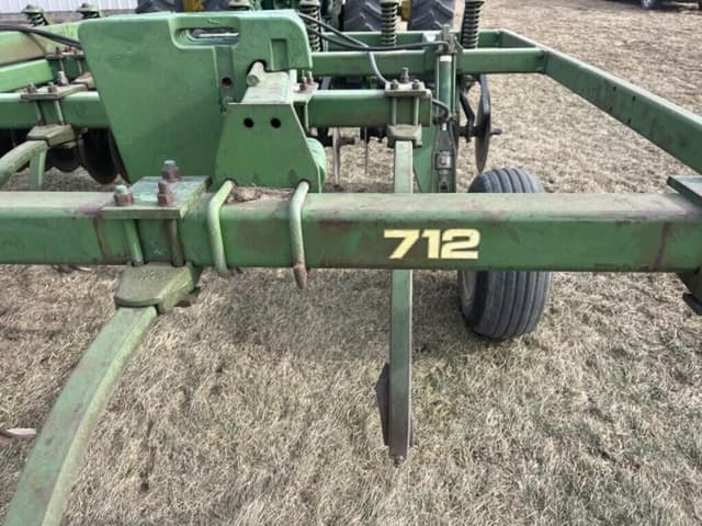 Image of John Deere 712 equipment image 2
