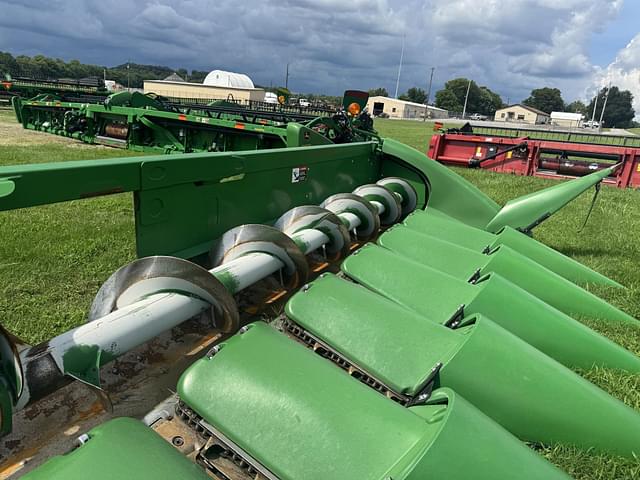 Image of John Deere 712C equipment image 4