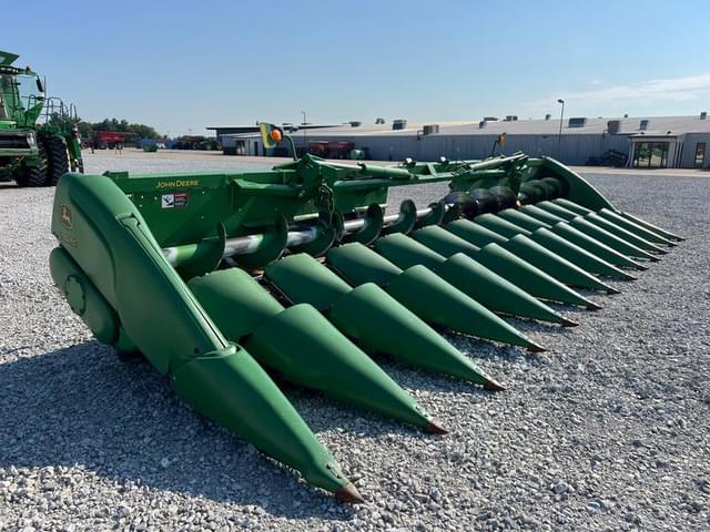 Image of John Deere 712FC equipment image 1