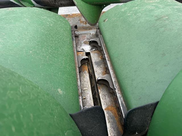 Image of John Deere 712FC equipment image 3