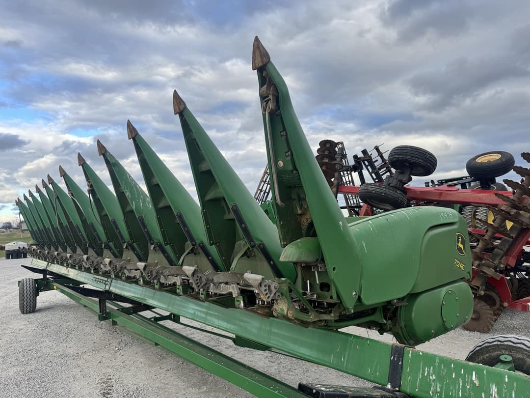 Image of John Deere 712FC Primary image