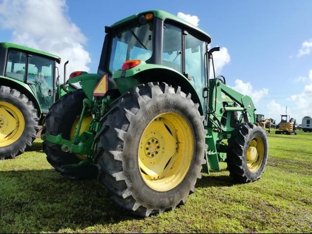 Image of John Deere 7130 equipment image 2