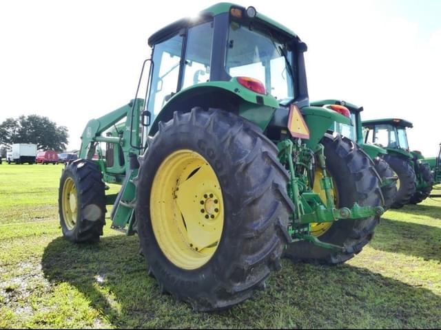 Image of John Deere 7130 equipment image 3