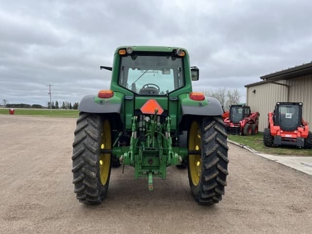 Image of John Deere 7130 equipment image 3