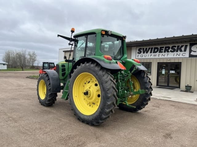Image of John Deere 7130 equipment image 2