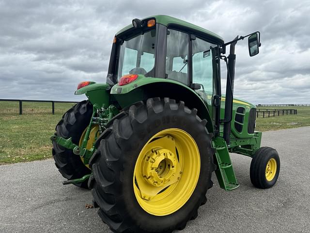 Image of John Deere 7130 equipment image 3