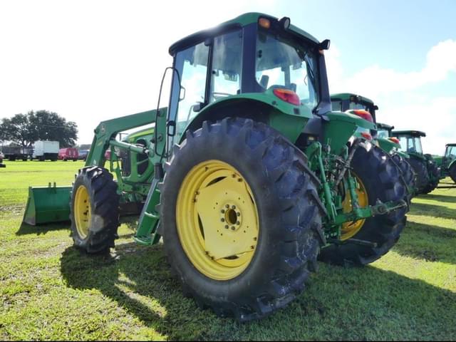 Image of John Deere 7130 equipment image 3