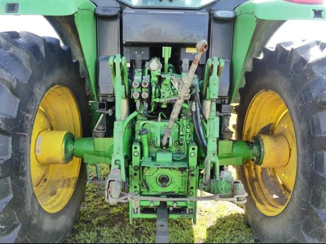 Image of John Deere 7130 equipment image 4