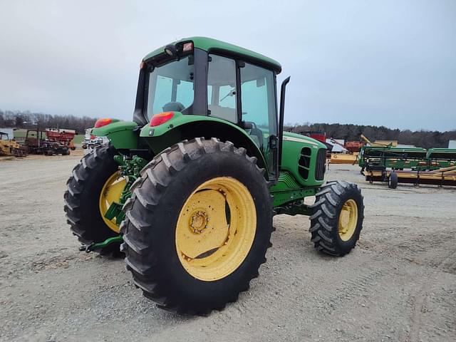 Image of John Deere 7130 equipment image 4