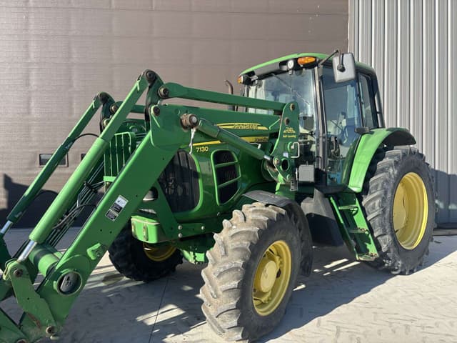 Image of John Deere 7130 equipment image 4