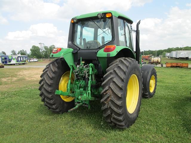 Image of John Deere 7130 equipment image 2