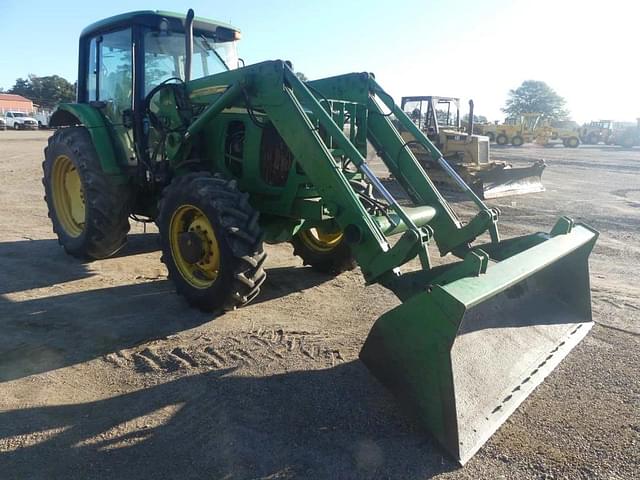 Image of John Deere 7130 equipment image 1