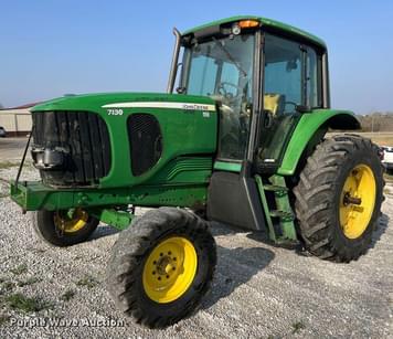 Main image John Deere 7130
