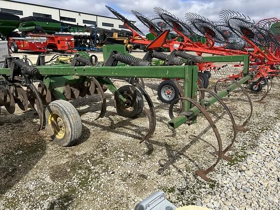 Image of John Deere 714 equipment image 2