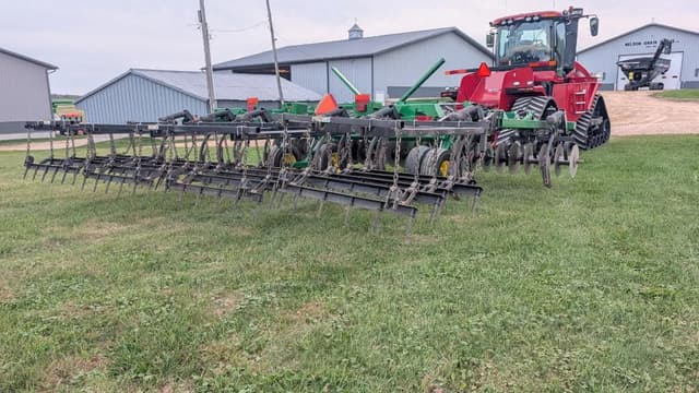 Image of John Deere 714 equipment image 4