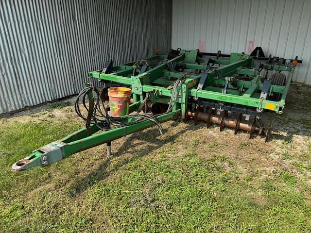 Image of John Deere 714 equipment image 1