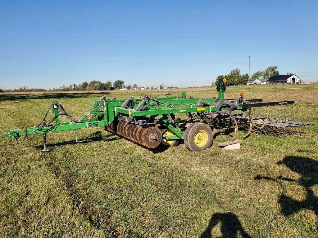 Main image John Deere 714